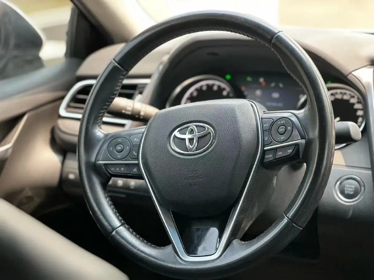 2019 Toyota Camry 2.5L 209HP L4 8AT,autocango,china used car exporter,china ev exporter,chinese used car exporter,chinese used ev exporter