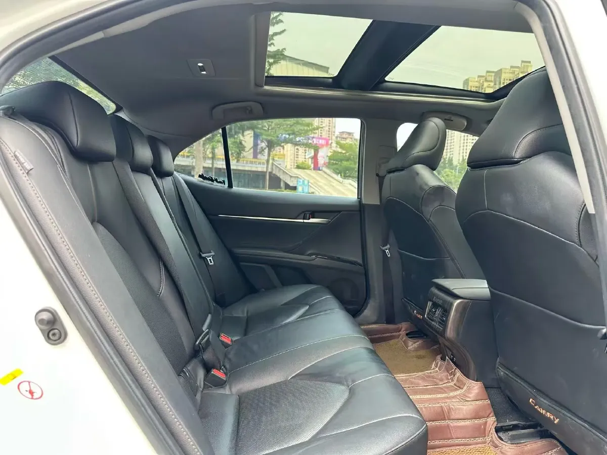 2019 Toyota Camry 2.5L 209HP L4 8AT,autocango,china used car exporter,china ev exporter,chinese used car exporter,chinese used ev exporter