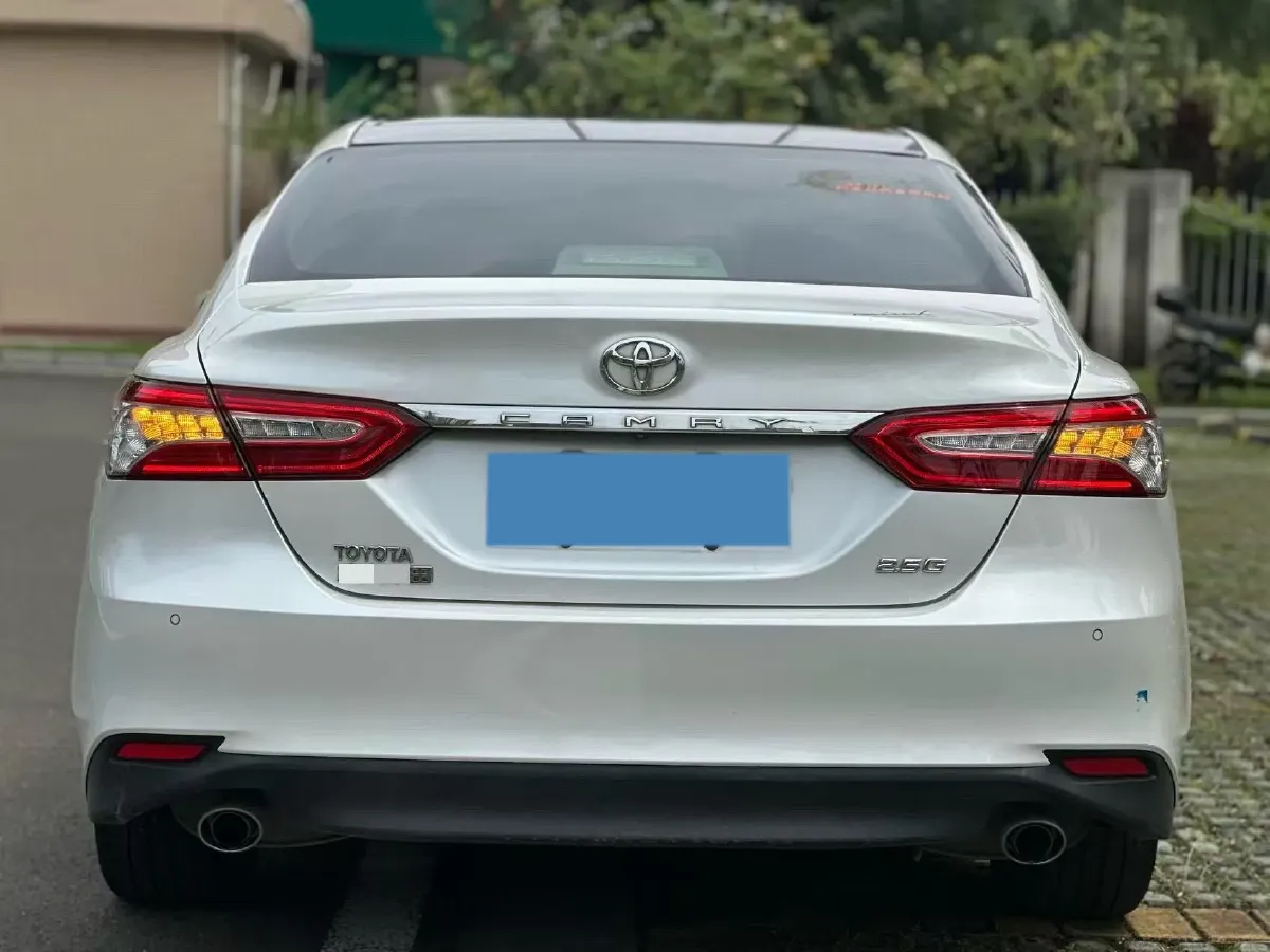 2019 Toyota Camry 2.5L 209HP L4 8AT,autocango,china used car exporter,china ev exporter,chinese used car exporter,chinese used ev exporter