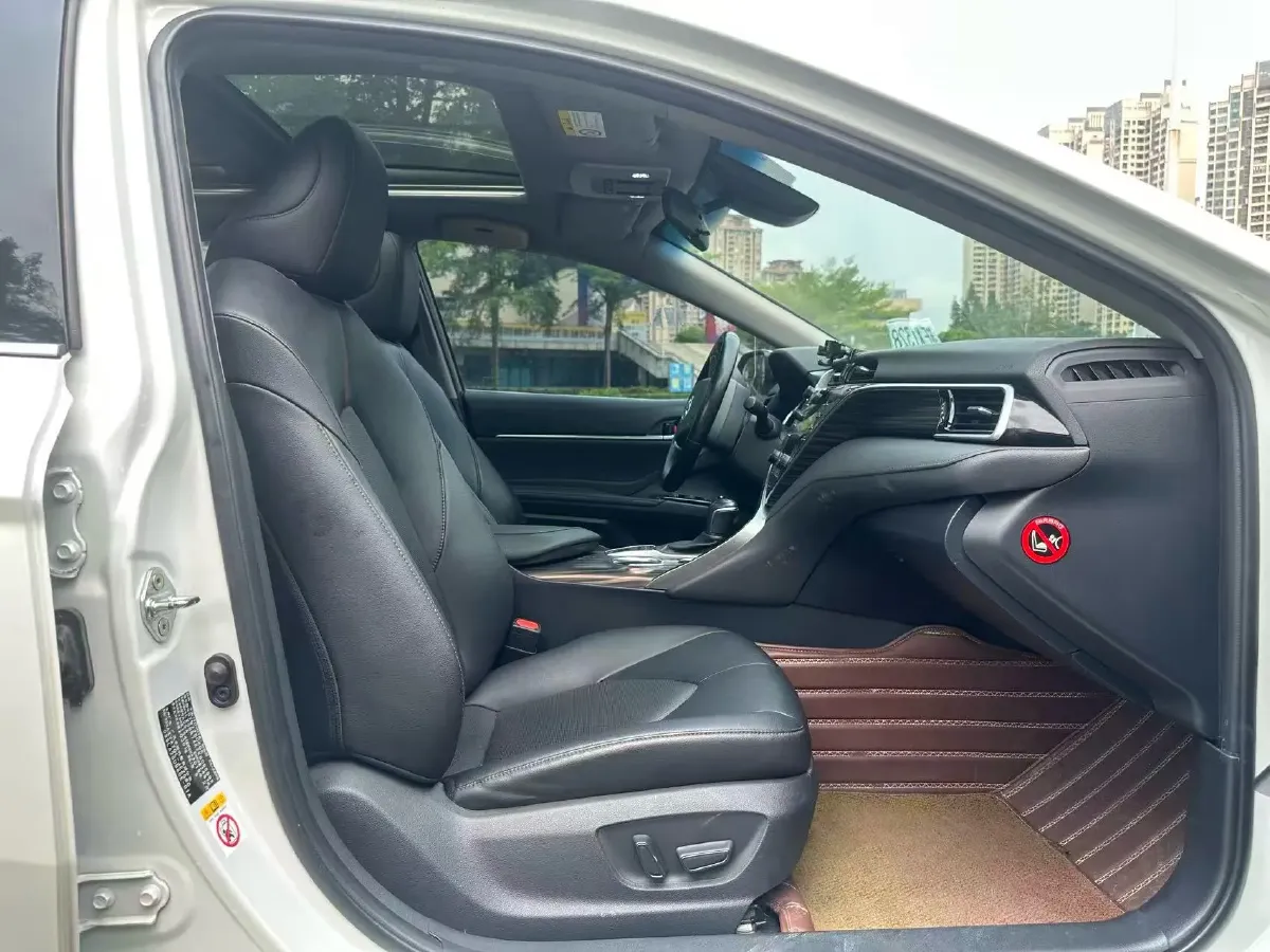 2019 Toyota Camry 2.5L 209HP L4 8AT,autocango,china used car exporter,china ev exporter,chinese used car exporter,chinese used ev exporter