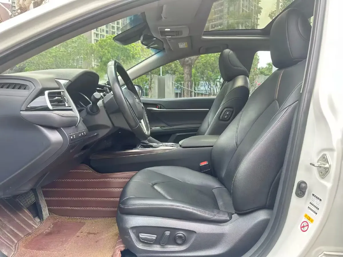 2019 Toyota Camry 2.5L 209HP L4 8AT,autocango,china used car exporter,china ev exporter,chinese used car exporter,chinese used ev exporter