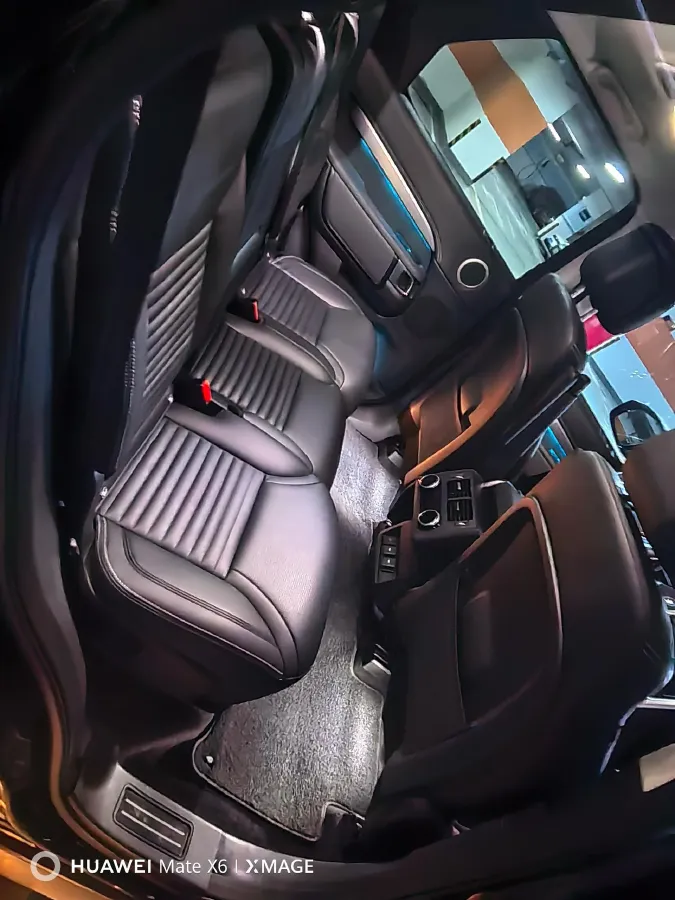 2024 Land Rover Discovery 3.0T 360HP L6 8AT,autocango,china used car exporter,china ev exporter,chinese used car exporter,chinese used ev exporter