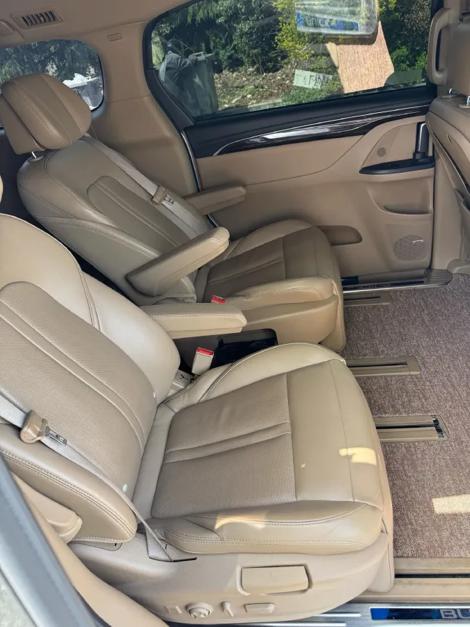 2018 Buick GL8 2.0T 260HP L4 6AT,autocango,china used car exporter,china ev exporter,chinese used car exporter,chinese used ev exporter