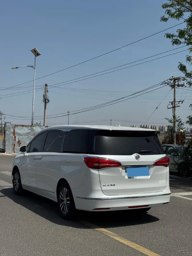 2018 Buick GL8 2.0T 260HP L4 6AT,autocango,china used car exporter,china ev exporter,chinese used car exporter,chinese used ev exporter
