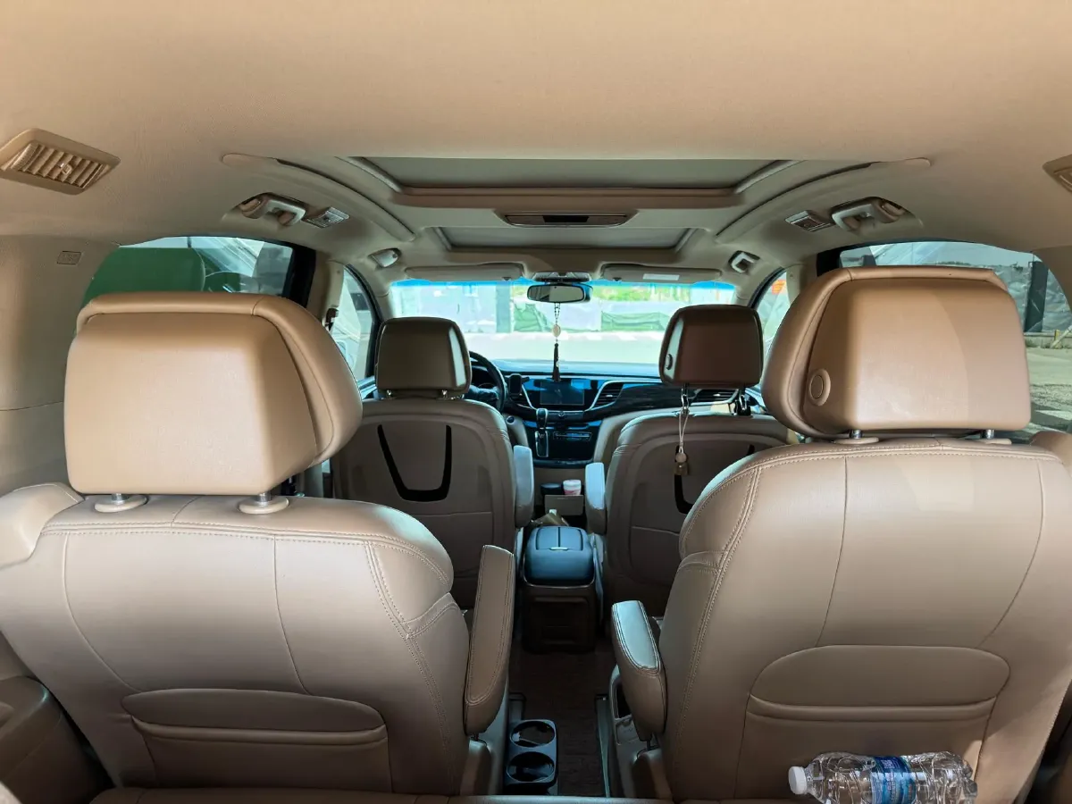 2018 Buick GL8 2.0T 260HP L4 6AT,autocango,china used car exporter,china ev exporter,chinese used car exporter,chinese used ev exporter