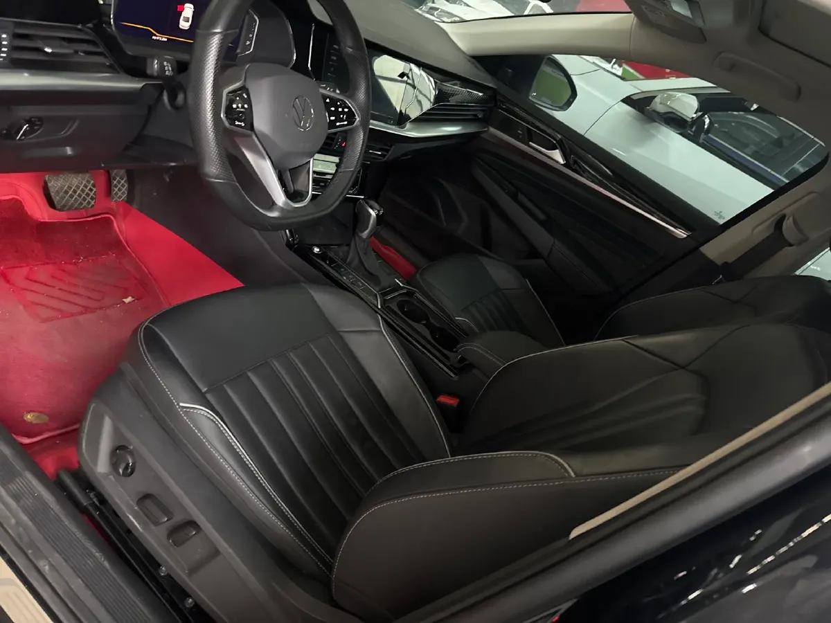 2023 Volkswagen Passat 2.0T 186HP L4 7DCT,autocango,china used car exporter,china ev exporter,chinese used car exporter,chinese used ev exporter