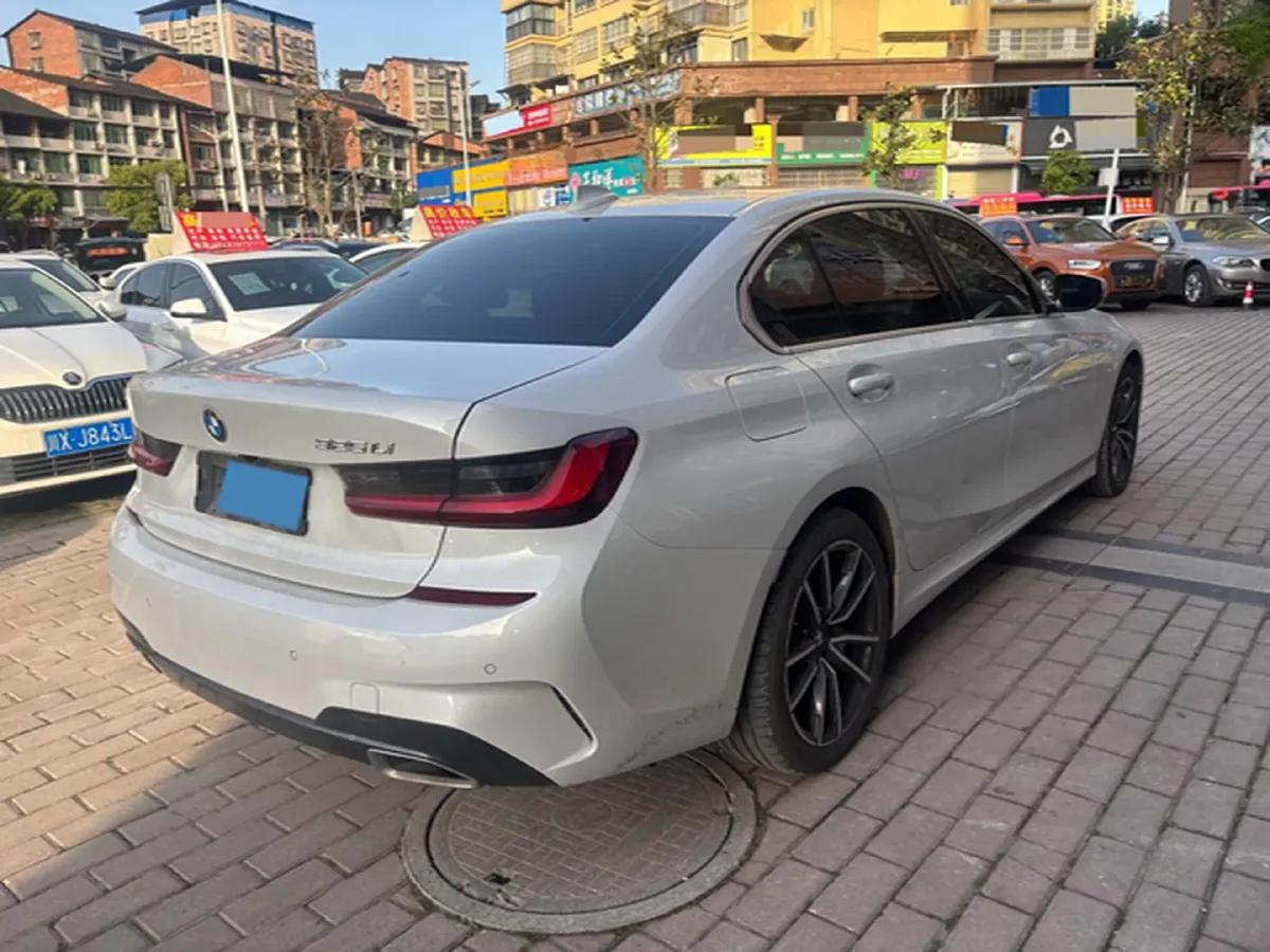 2022 BMW 3 Series 2.0T 184HP L4 8AT,autocango,china used car exporter,china ev exporter,chinese used car exporter,chinese used ev exporter