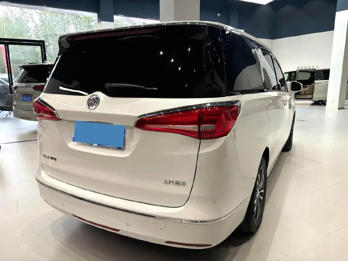 2018 Buick GL8 2.0T 260HP L4 6AT,autocango,china used car exporter,china ev exporter,chinese used car exporter,chinese used ev exporter