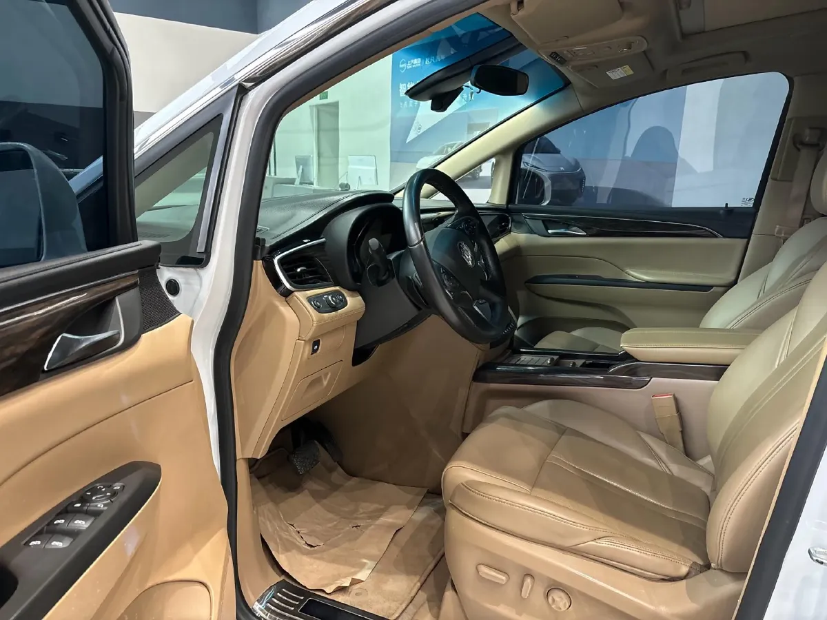 2018 Buick GL8 2.0T 260HP L4 6AT,autocango,china used car exporter,china ev exporter,chinese used car exporter,chinese used ev exporter