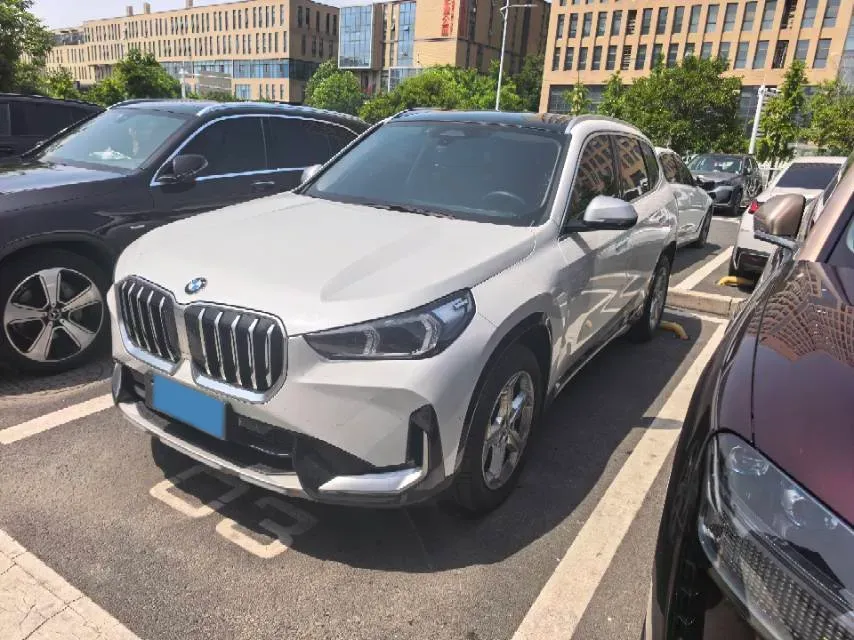 2023 BMW X1 1.5T 156HP L3 7DCT,autocango,china used car exporter,china ev exporter,chinese used car exporter,chinese used ev exporter