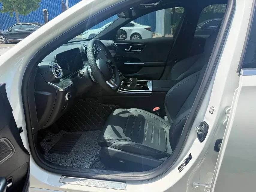 2025 Mercedes-Benz C Class 1.5T 204HP L4 9AT,autocango,china used car exporter,china ev exporter,chinese used car exporter,chinese used ev exporter