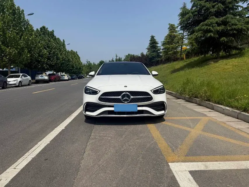 2025 Mercedes-Benz C Class 1.5T 204HP L4 9AT,autocango,china used car exporter,china ev exporter,chinese used car exporter,chinese used ev exporter