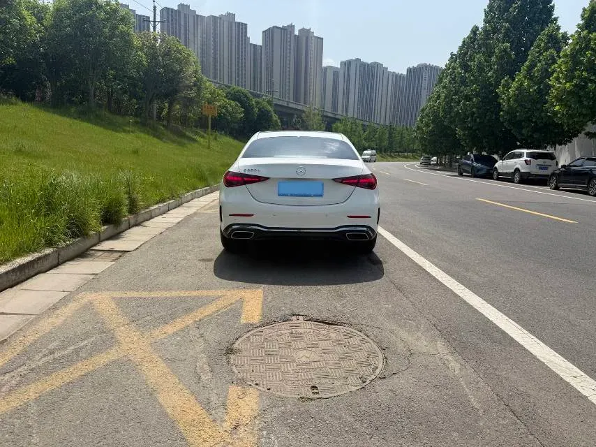 2025 Mercedes-Benz C Class 1.5T 204HP L4 9AT,autocango,china used car exporter,china ev exporter,chinese used car exporter,chinese used ev exporter