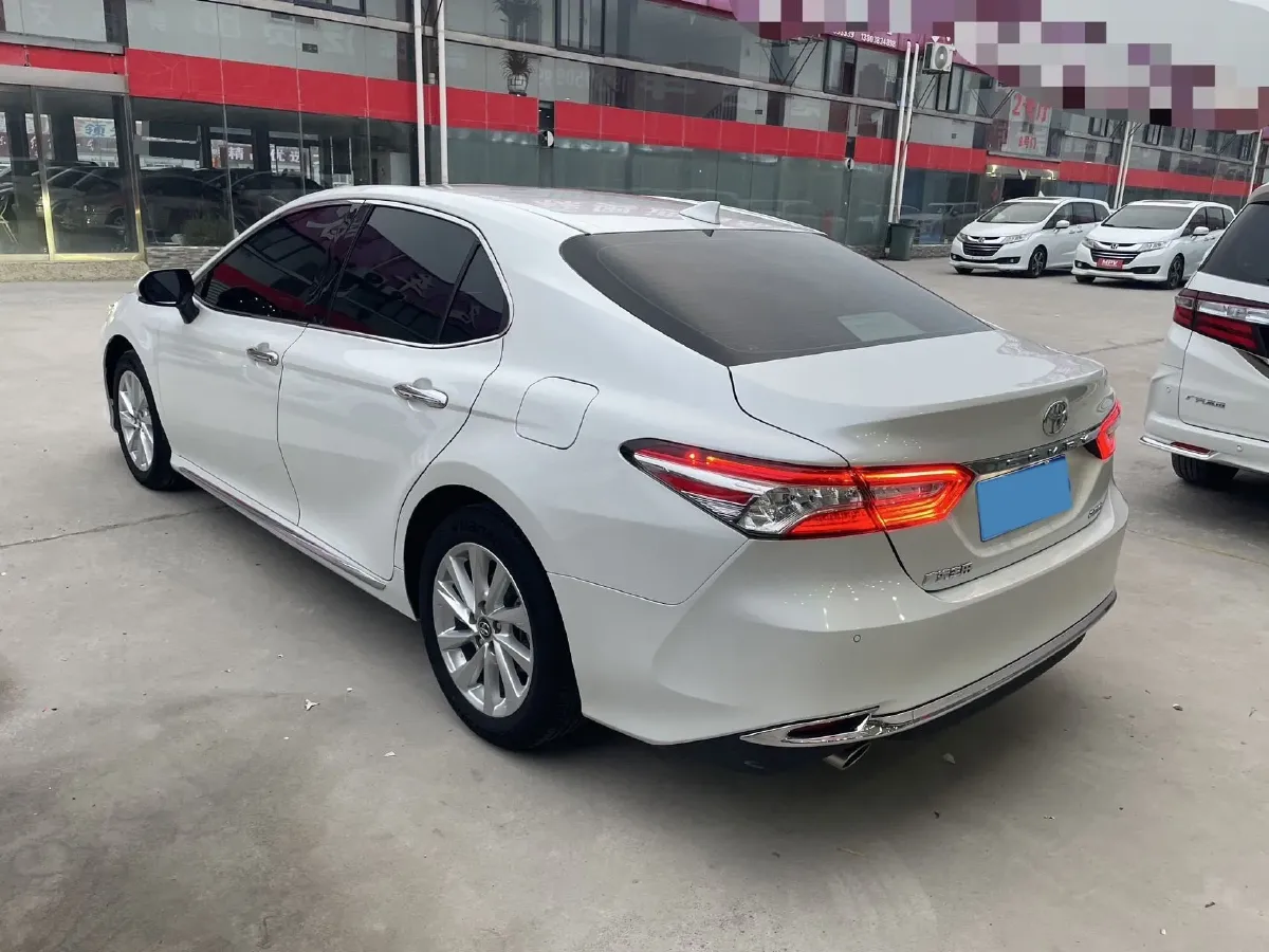 2023 Toyota Camry 2.0L 177HP L4 CVT,autocango,china used car exporter,china ev exporter,chinese used car exporter,chinese used ev exporter