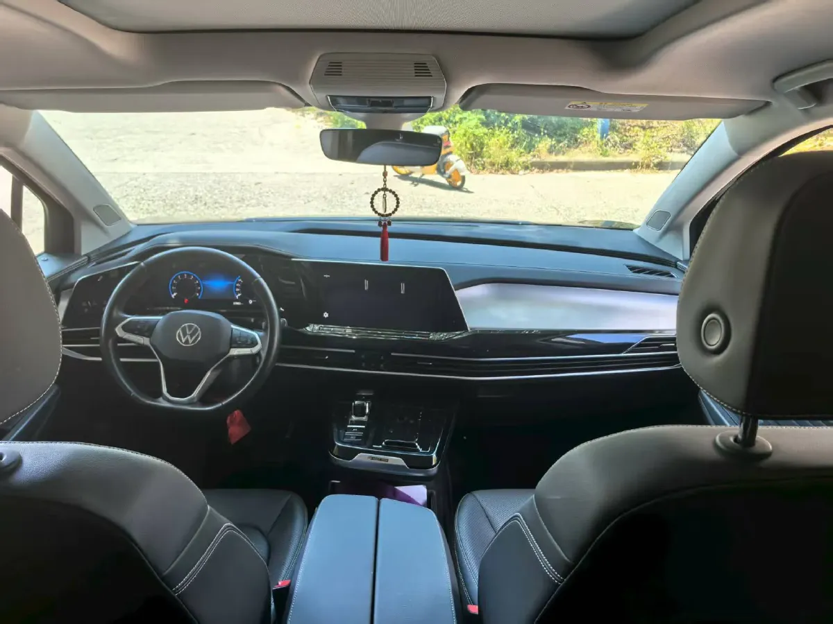 2024 Volkswagen Talagon 2.0T 220HP L4 7DCT,autocango,china used car exporter,china ev exporter,chinese used car exporter,chinese used ev exporter