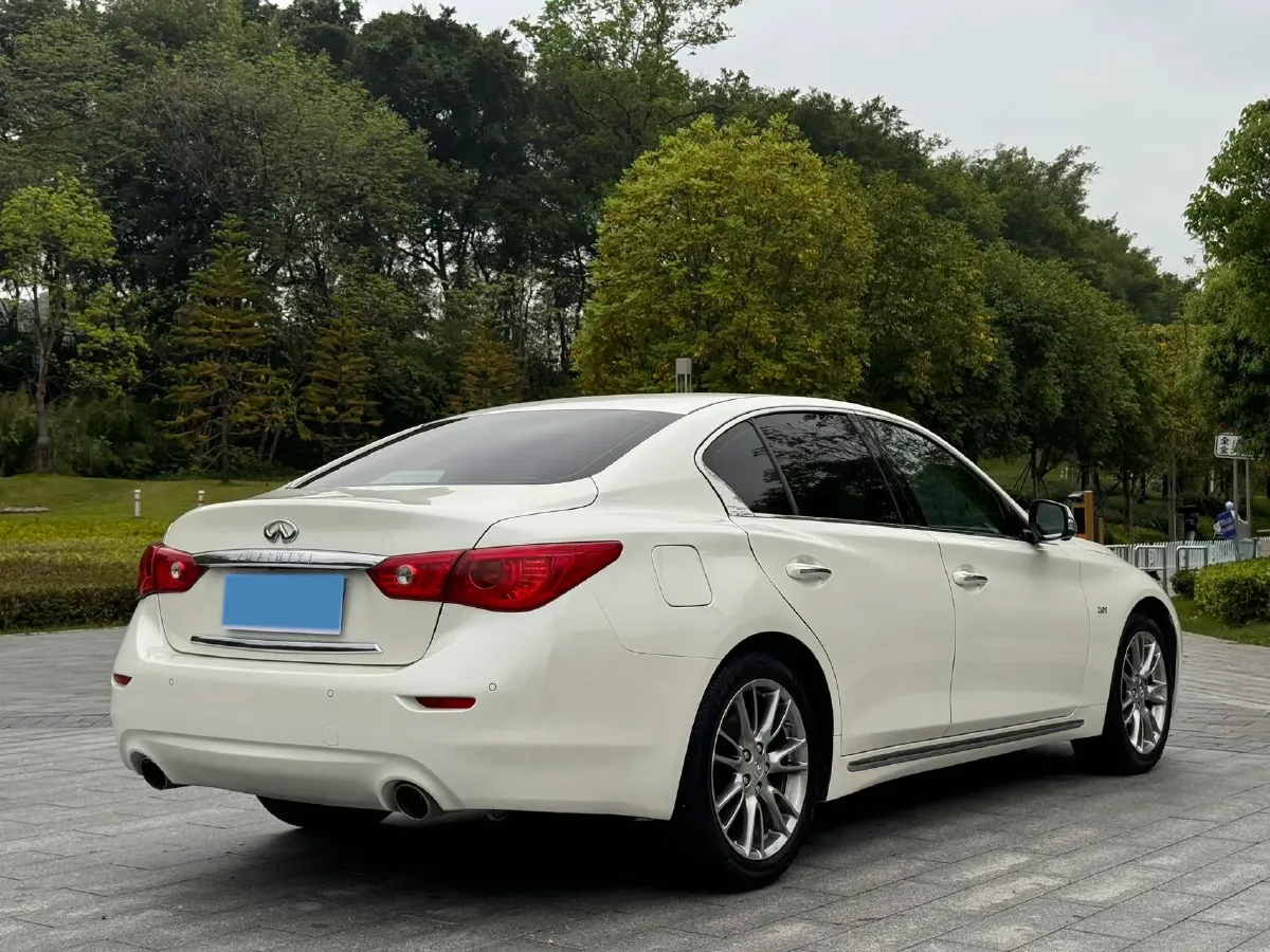 2016 Infiniti Q50L 2.0T 211HP L4 7AT,autocango,china used car exporter,china ev exporter,chinese used car exporter,chinese used ev exporter