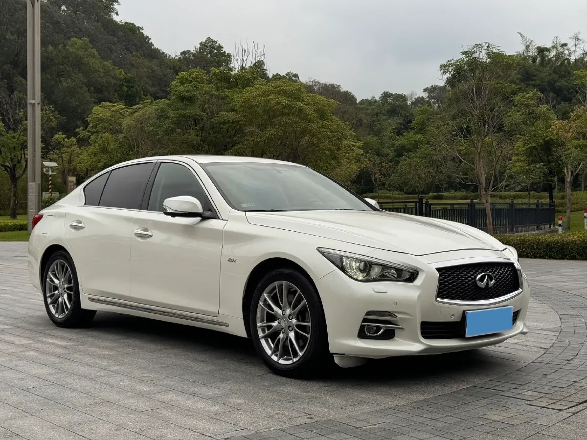 2016 Infiniti Q50L 2.0T 211HP L4 7AT,autocango,china used car exporter,china ev exporter,chinese used car exporter,chinese used ev exporter