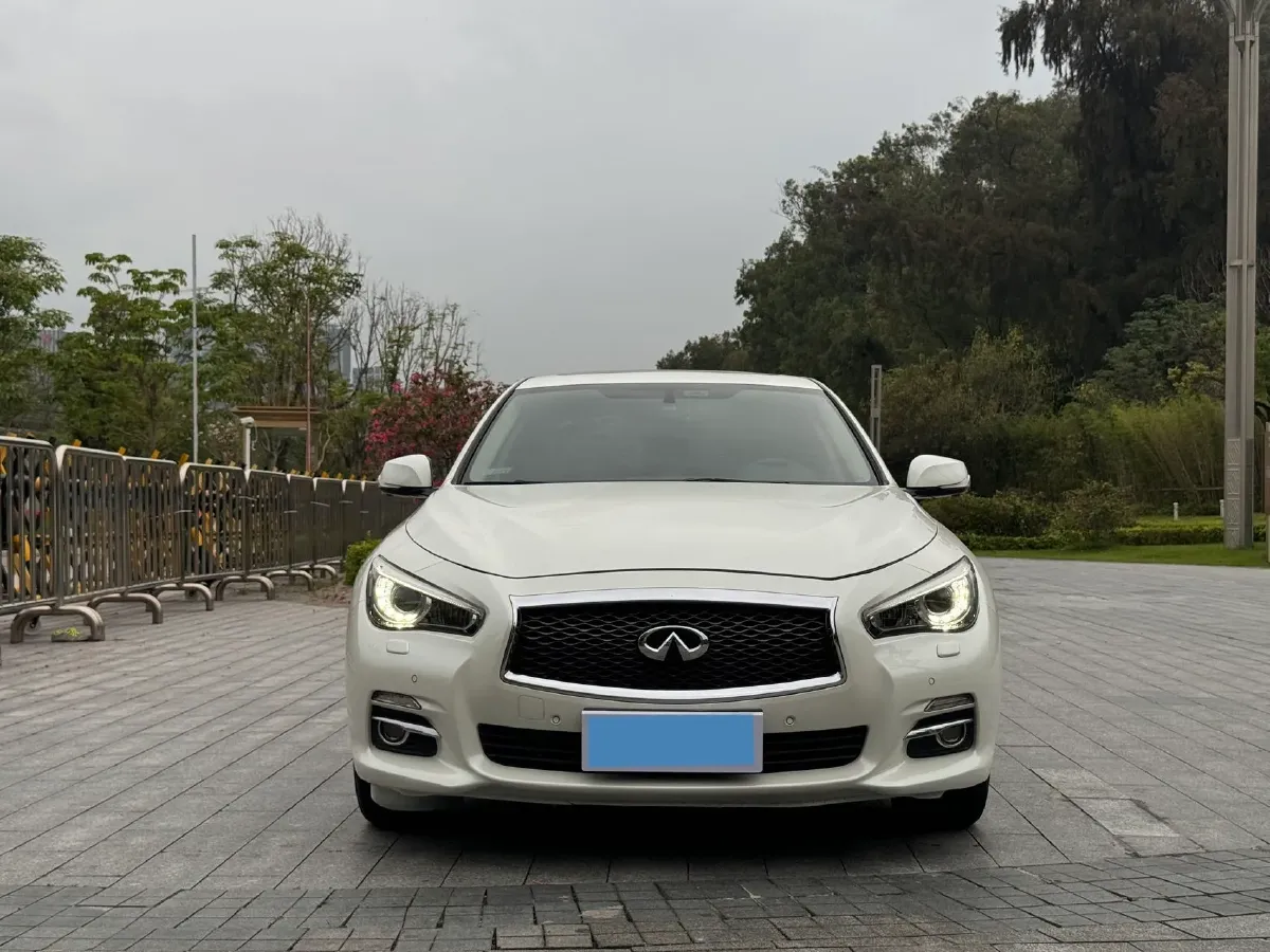 2016 Infiniti Q50L 2.0T 211HP L4 7AT,autocango,china used car exporter,china ev exporter,chinese used car exporter,chinese used ev exporter