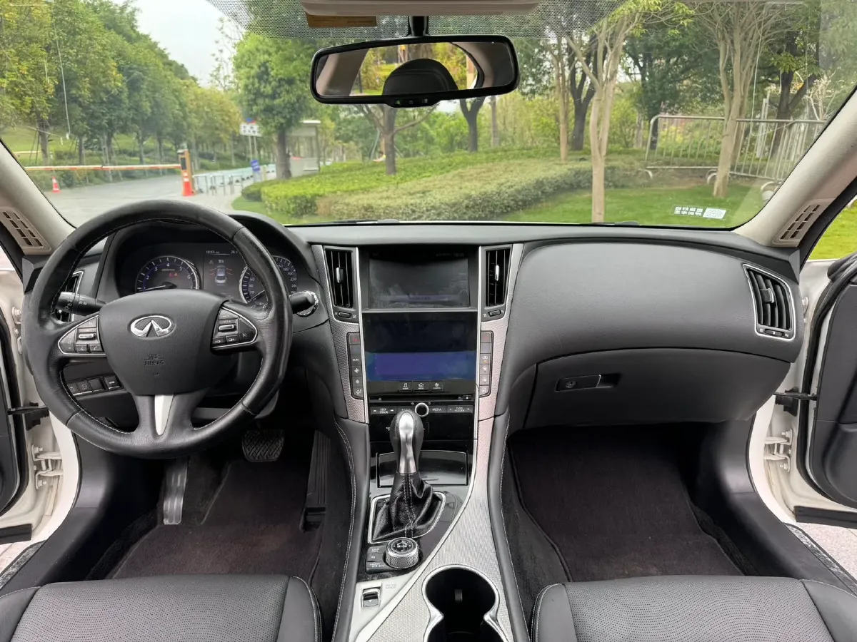 2016 Infiniti Q50L 2.0T 211HP L4 7AT,autocango,china used car exporter,china ev exporter,chinese used car exporter,chinese used ev exporter