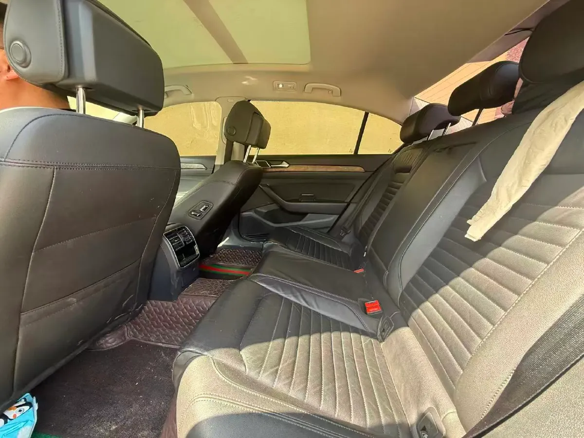 2018 Volkswagen Magotan 1.8T 180HP L4 7DCT,autocango,china used car exporter,china ev exporter,chinese used car exporter,chinese used ev exporter