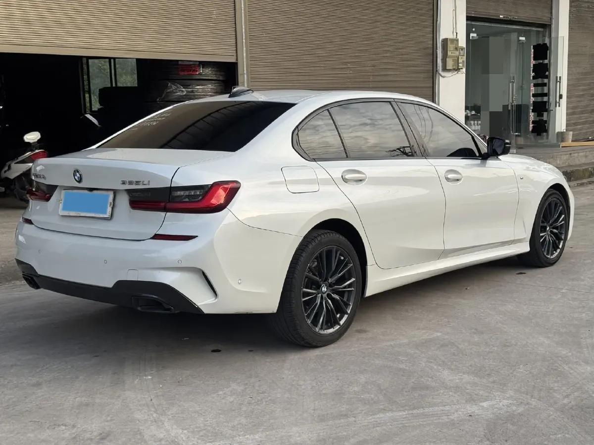 2021 BMW 3 Series 2.0T 184HP L4 8AT,autocango,china used car exporter,china ev exporter,chinese used car exporter,chinese used ev exporter