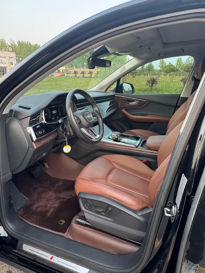 2022 Volkswagen Touareg 3.0T 340HP V6 8AT,autocango,china used car exporter,china ev exporter,chinese used car exporter,chinese used ev exporter