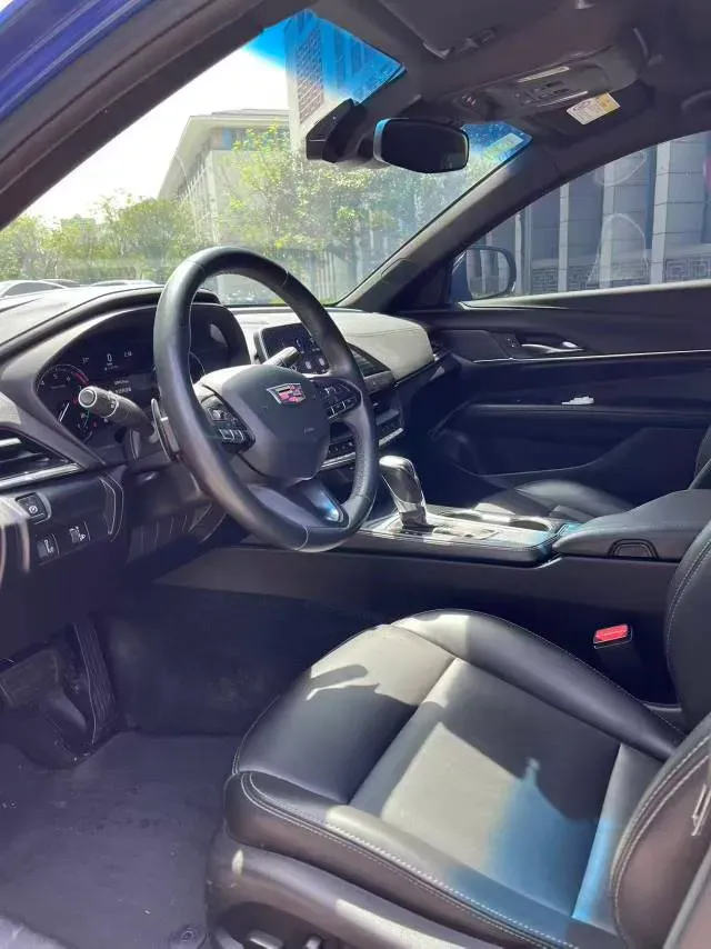 2021 Cadillac CT4 2.0T 237HP L4 8AT,autocango,china used car exporter,china ev exporter,chinese used car exporter,chinese used ev exporter