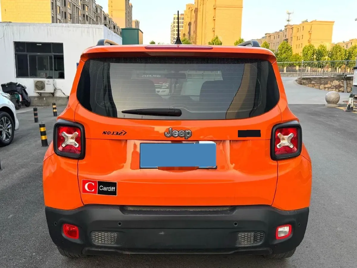 2019 Jeep Renegade 1.3T 173HP L4 7DCT,autocango,china used car exporter,china ev exporter,chinese used car exporter,chinese used ev exporter
