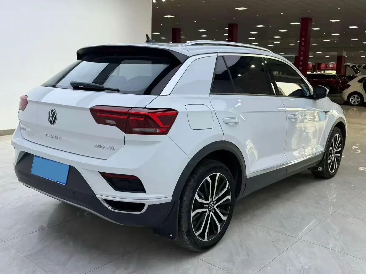 2022 Volkswagen T-Roc 1.4T 150HP L4 7DCT,autocango,china used car exporter,china ev exporter,chinese used car exporter,chinese used ev exporter