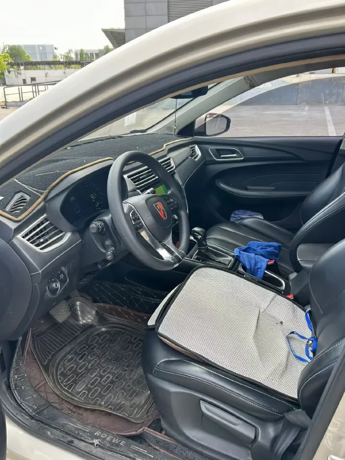 2019 Roewe i5 1.5L 120HP L4 CVT,autocango,china used car exporter,china ev exporter,chinese used car exporter,chinese used ev exporter