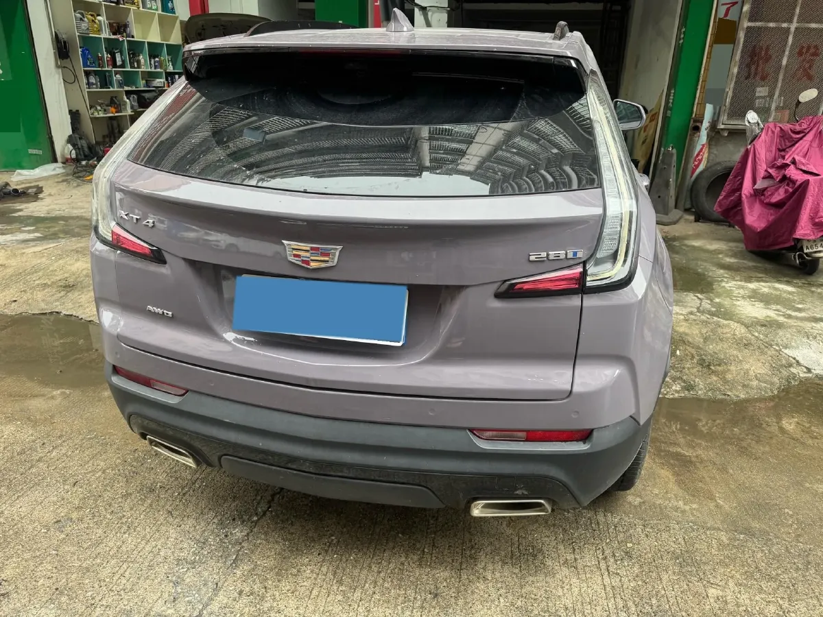 2022 Cadillac XT4 2.0T 237HP L4 9AT,autocango,china used car exporter,china ev exporter,chinese used car exporter,chinese used ev exporter