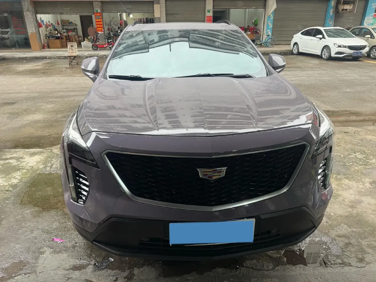 2022 Cadillac XT4 2.0T 237HP L4 9AT,autocango,china used car exporter,china ev exporter,chinese used car exporter,chinese used ev exporter