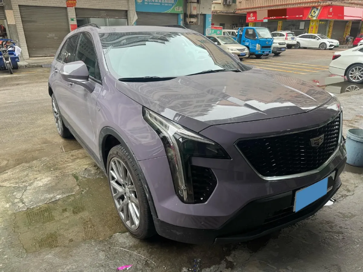 2022 Cadillac XT4 2.0T 237HP L4 9AT,autocango,china used car exporter,china ev exporter,chinese used car exporter,chinese used ev exporter