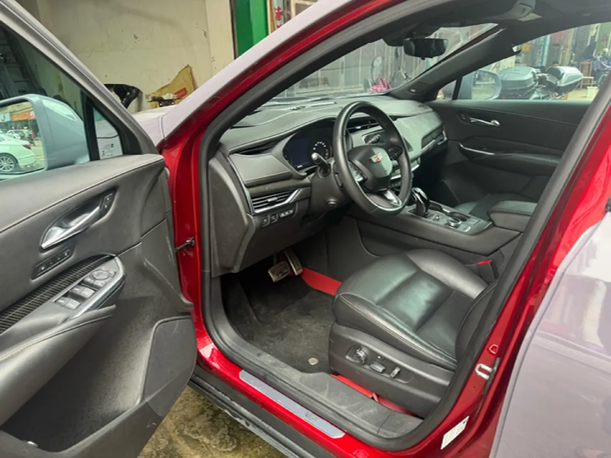 2022 Cadillac XT4 2.0T 237HP L4 9AT,autocango,china used car exporter,china ev exporter,chinese used car exporter,chinese used ev exporter
