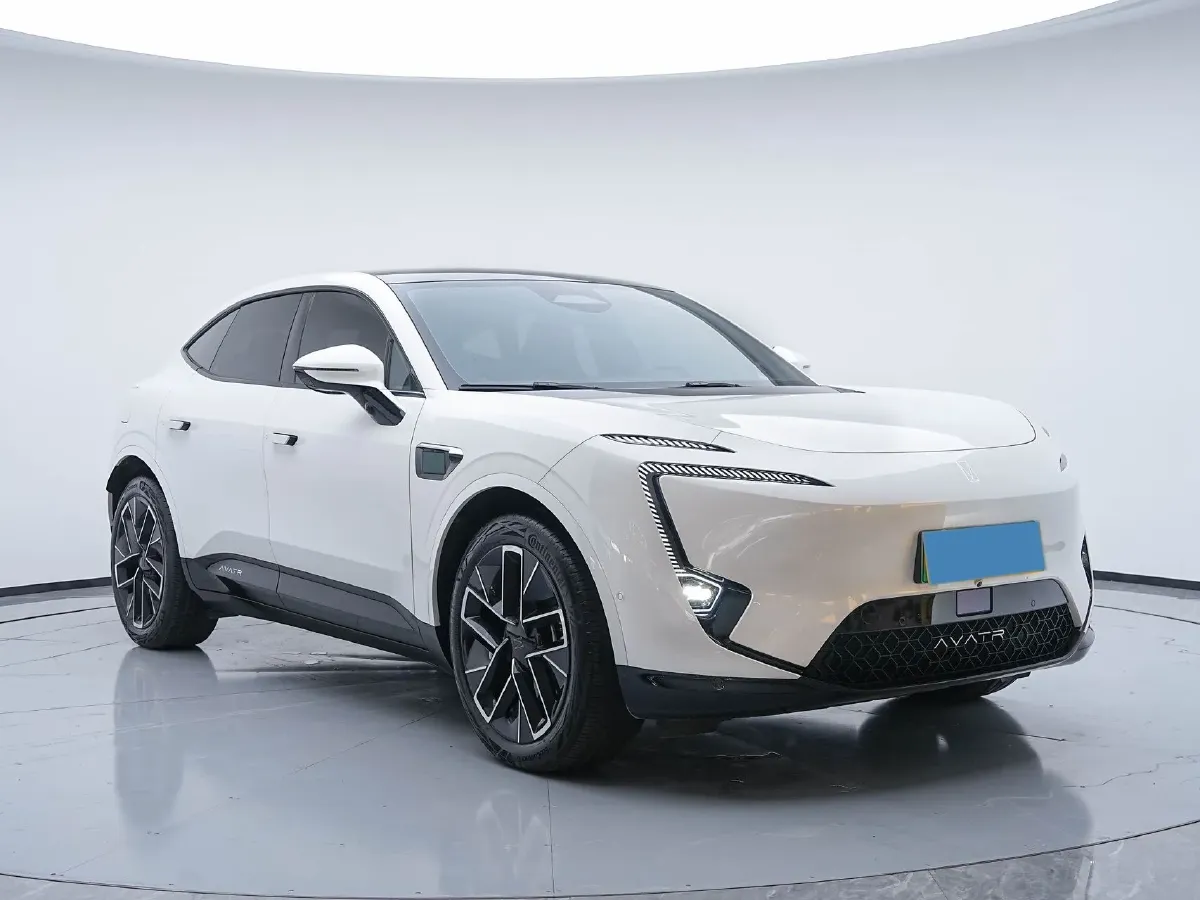 2025 Avatr 11 1.5T 156HP L4 REEV,autocango,china used car exporter,china ev exporter,chinese used car exporter,chinese used ev exporter