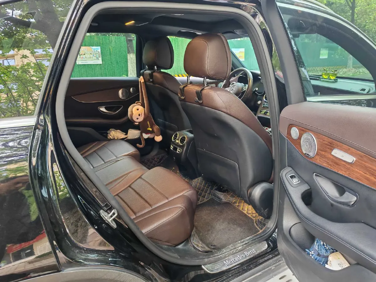 2021 Mercedes-Benz GLC Class 2.0T 258HP L4 9AT,autocango,china used car exporter,china ev exporter,chinese used car exporter,chinese used ev exporter