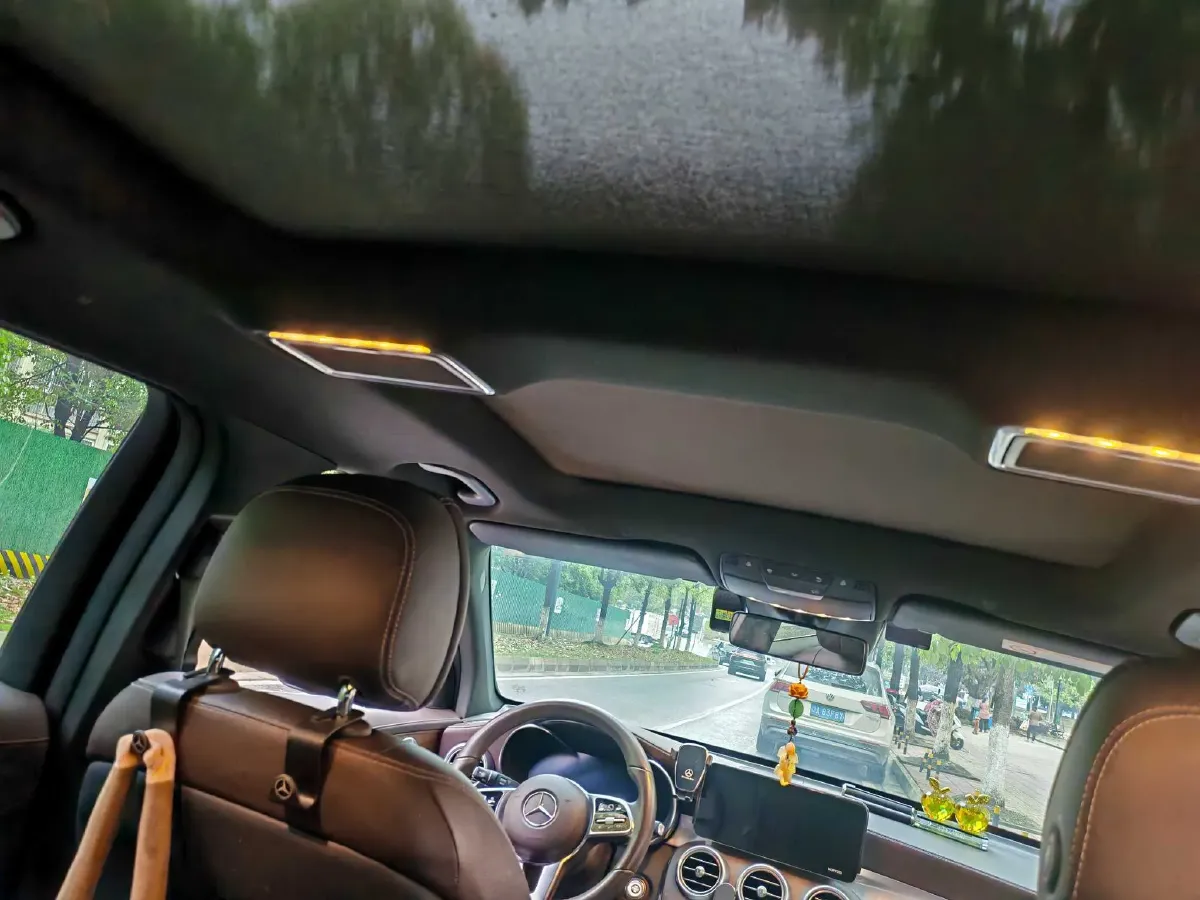 2021 Mercedes-Benz GLC Class 2.0T 258HP L4 9AT,autocango,china used car exporter,china ev exporter,chinese used car exporter,chinese used ev exporter