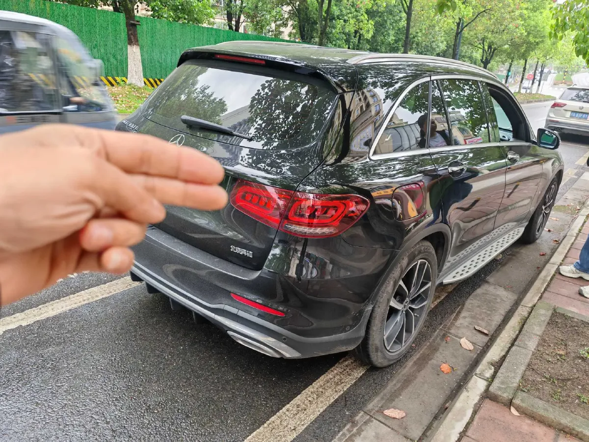 2021 Mercedes-Benz GLC Class 2.0T 258HP L4 9AT,autocango,china used car exporter,china ev exporter,chinese used car exporter,chinese used ev exporter