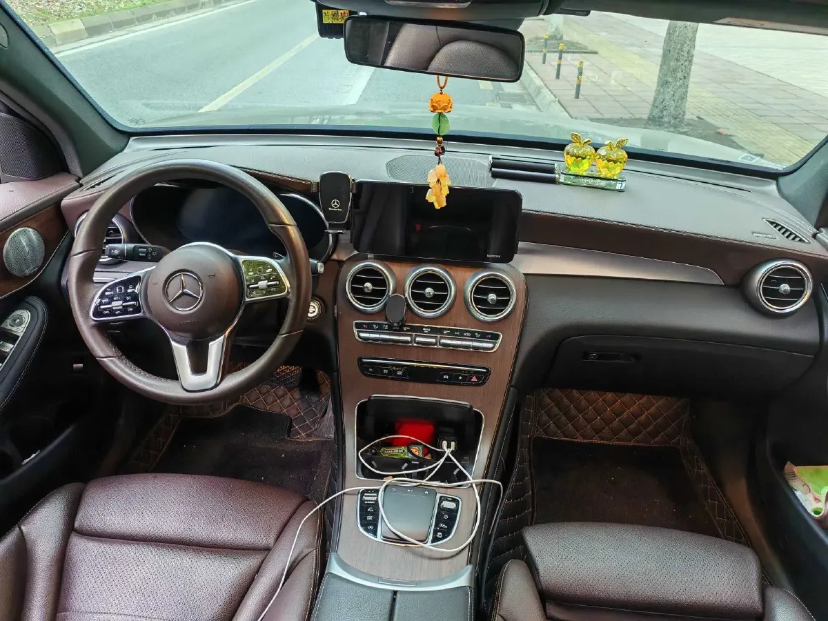 2021 Mercedes-Benz GLC Class 2.0T 258HP L4 9AT,autocango,china used car exporter,china ev exporter,chinese used car exporter,chinese used ev exporter