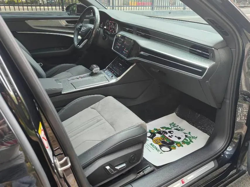 2023 Audi A6L 2.0T 190HP L4 7DCT,autocango,china used car exporter,china ev exporter,chinese used car exporter,chinese used ev exporter