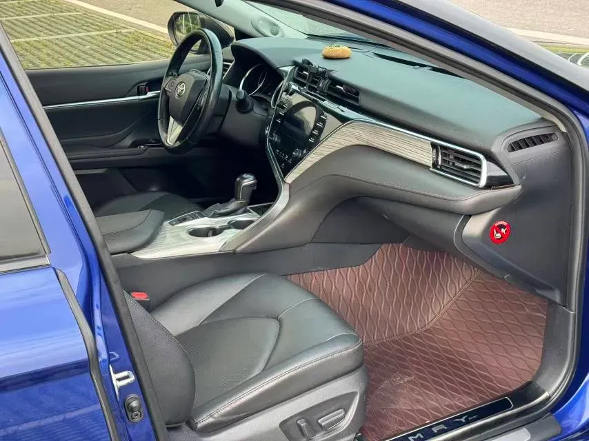 2018 Toyota Camry 2.5L 178HP L4 E-CVT Hybrid,autocango,china used car exporter,china ev exporter,chinese used car exporter,chinese used ev exporter