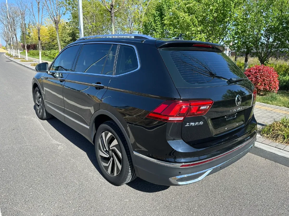 2023 Volkswagen Tiguan L 1.5T 160HP L4 7DCT,autocango,china used car exporter,china ev exporter,chinese used car exporter,chinese used ev exporter