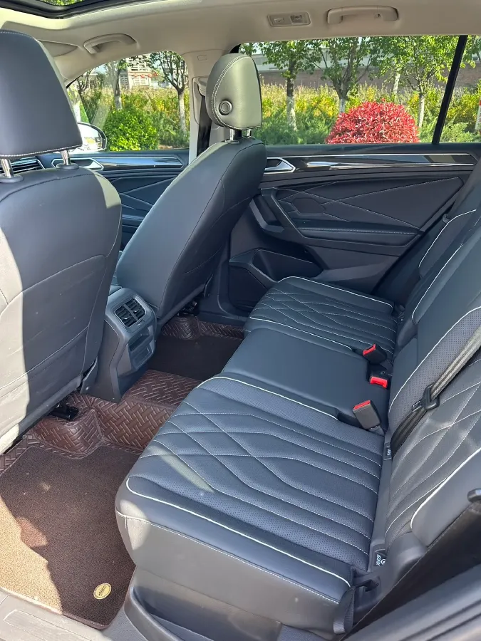 2023 Volkswagen Tiguan L 1.5T 160HP L4 7DCT,autocango,china used car exporter,china ev exporter,chinese used car exporter,chinese used ev exporter