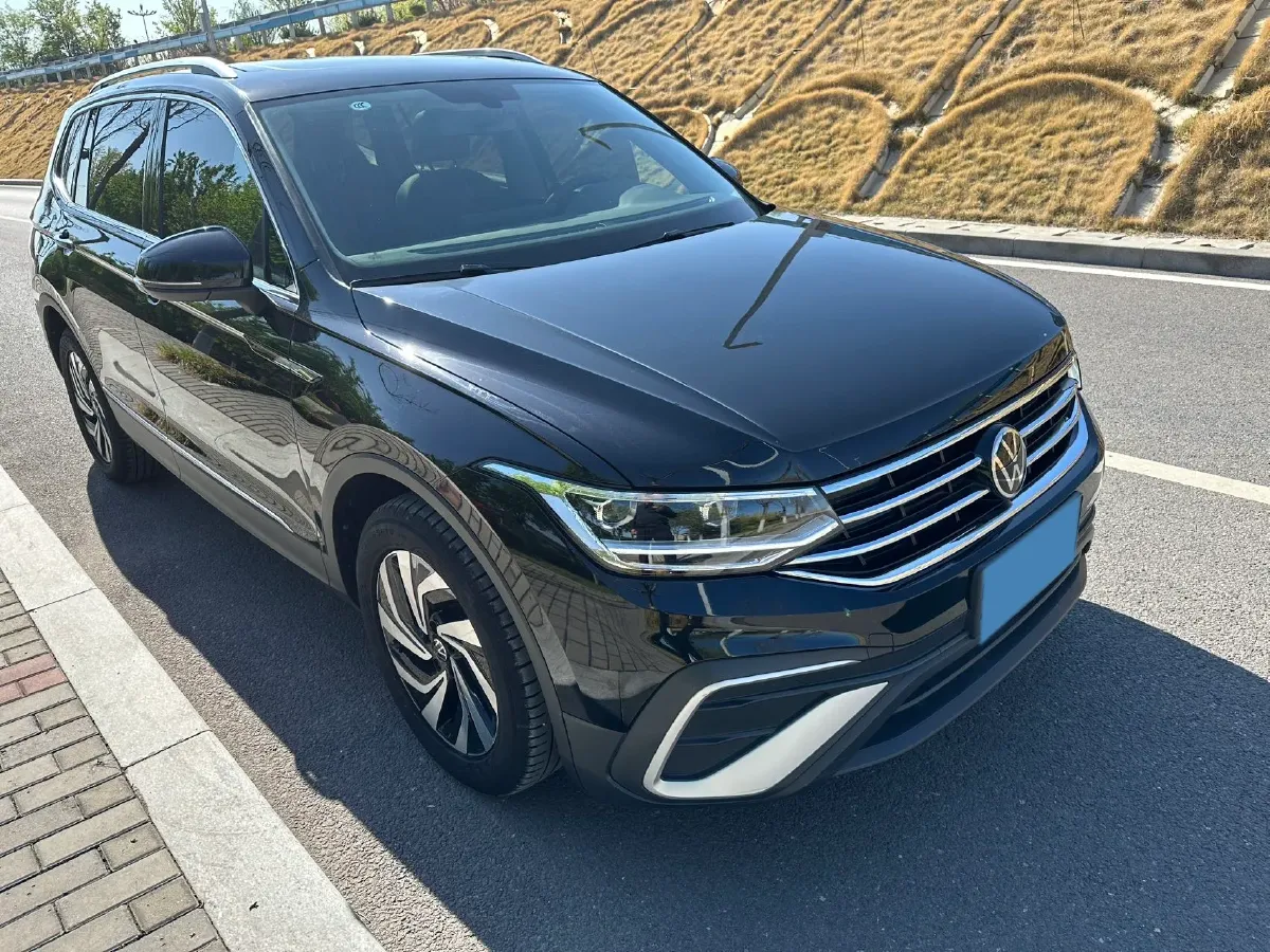 2023 Volkswagen Tiguan L 1.5T 160HP L4 7DCT,autocango,china used car exporter,china ev exporter,chinese used car exporter,chinese used ev exporter