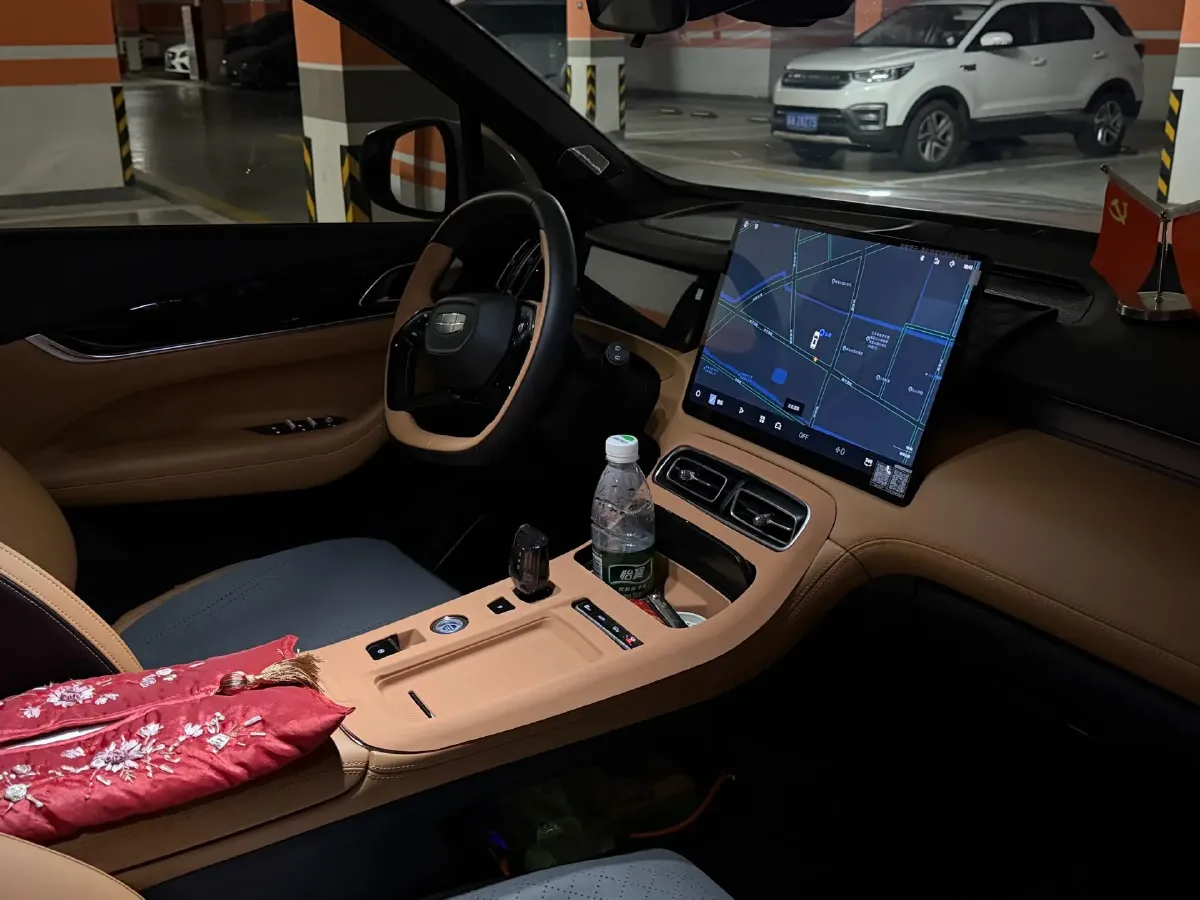 2025 Geely StarRay 1.5T 181HP L4 7DCT,autocango,china used car exporter,china ev exporter,chinese used car exporter,chinese used ev exporter