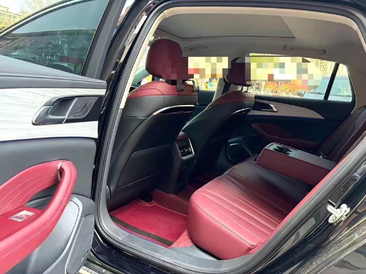 2025 HongQi H5 1.5T 169HP L4 1DHT Hybrid,autocango,china used car exporter,china ev exporter,chinese used car exporter,chinese used ev exporter