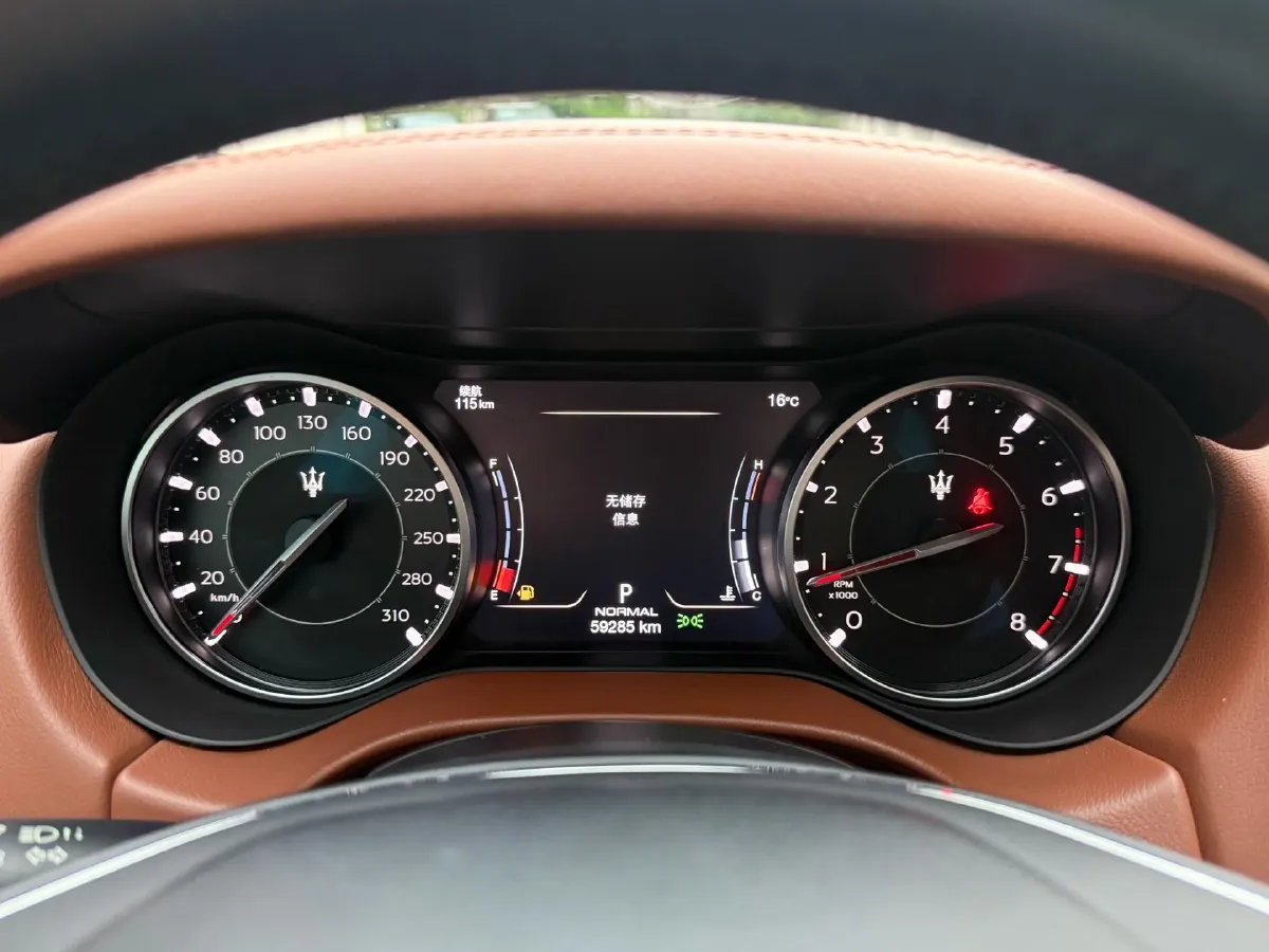 2021 Maserati Ghibli 2.0T 330HP L4 8AT,autocango,china used car exporter,china ev exporter,chinese used car exporter,chinese used ev exporter