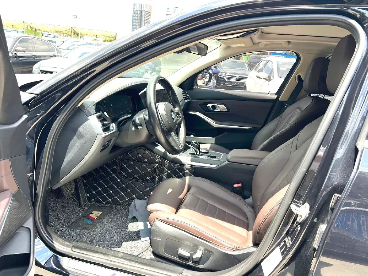 2021 BMW 3 Series 2.0T 184HP L4 8AT,autocango,china used car exporter,china ev exporter,chinese used car exporter,chinese used ev exporter