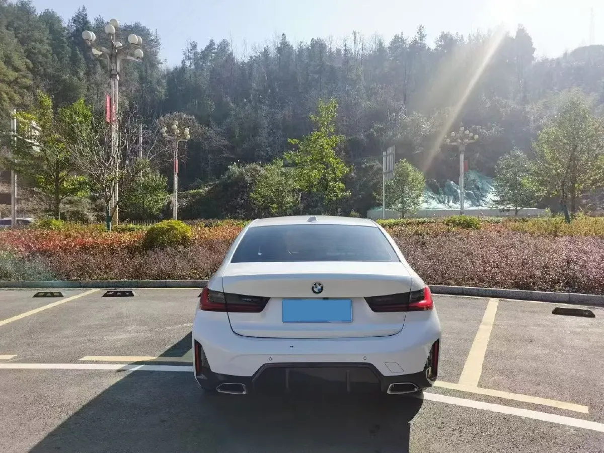 2023 BMW 3 Series 2.0T 184HP L4 8AT,autocango,china used car exporter,china ev exporter,chinese used car exporter,chinese used ev exporter