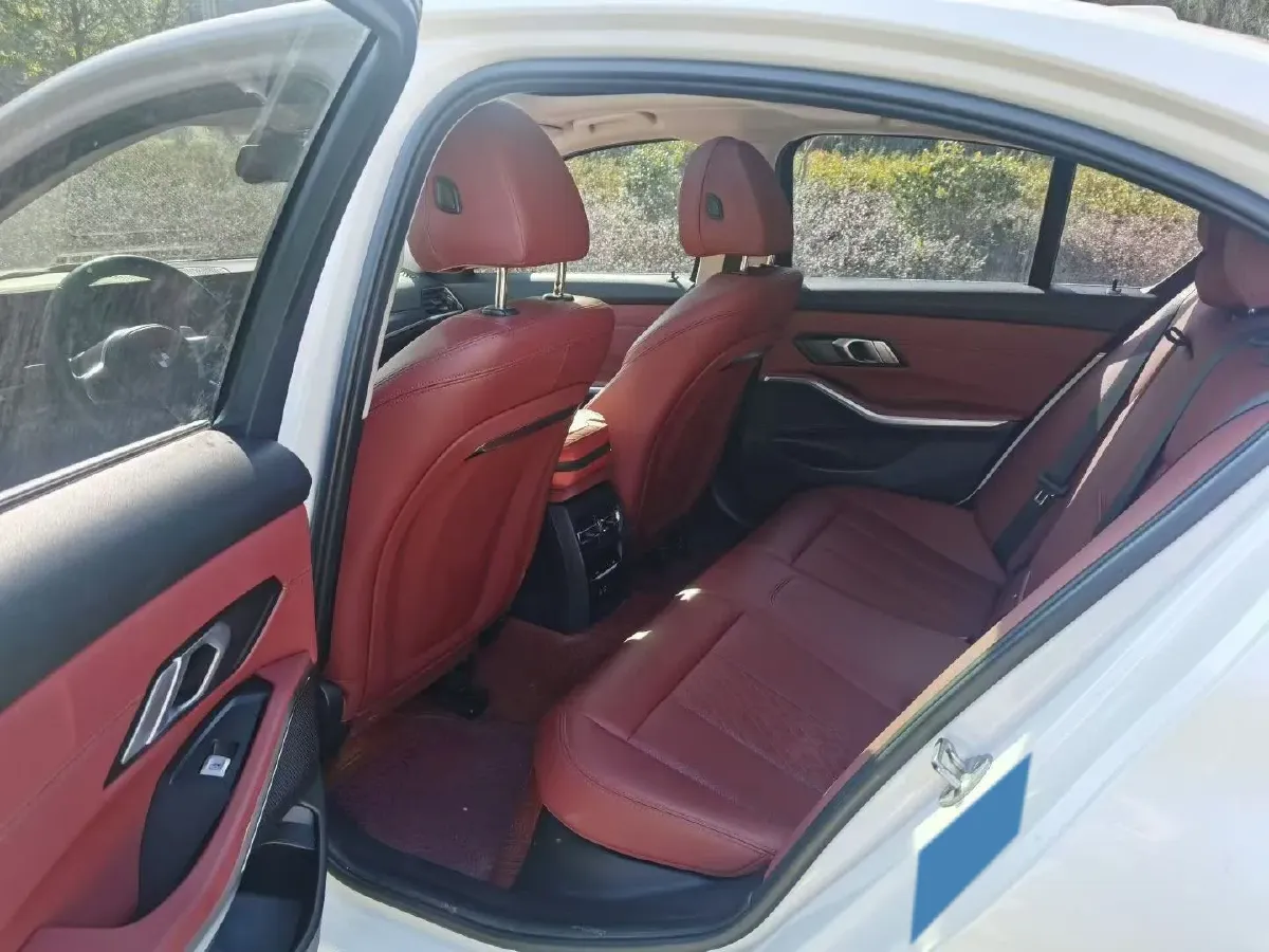 2023 BMW 3 Series 2.0T 184HP L4 8AT,autocango,china used car exporter,china ev exporter,chinese used car exporter,chinese used ev exporter